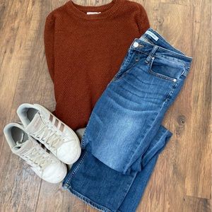 Rust colored Pink Clover sweater from stitch fix. Medium.